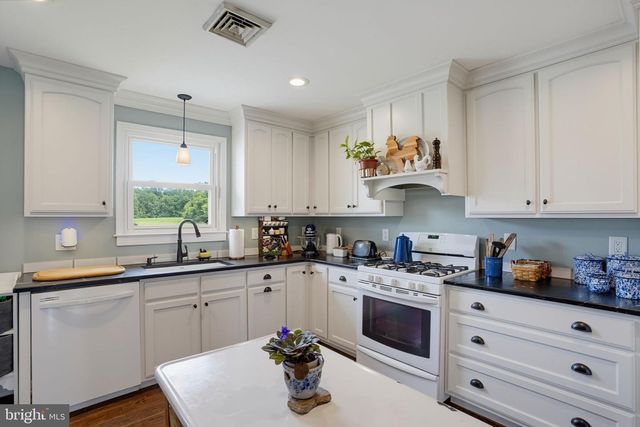 897 BLACKBIRD LANDING RD, Townsend, DE 19734
