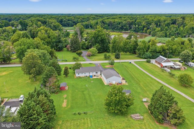 897 BLACKBIRD LANDING RD, Townsend, DE 19734