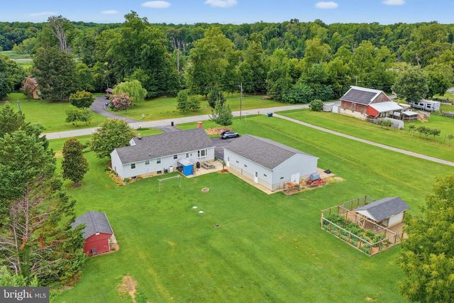 897 BLACKBIRD LANDING RD, Townsend, DE 19734