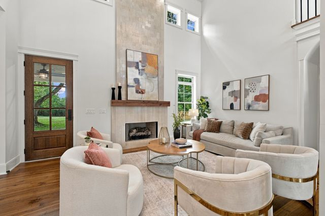 701 Brindley Dr, Nashville, TN 37220