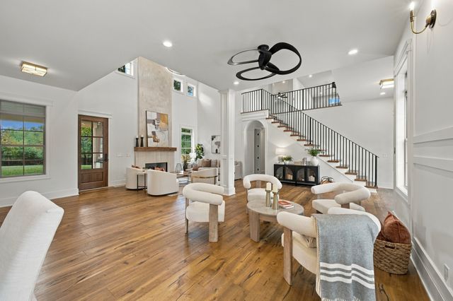 701 Brindley Dr, Nashville, TN 37220