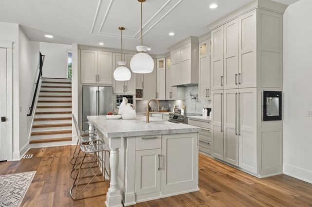 701 Brindley Dr, Nashville, TN 37220