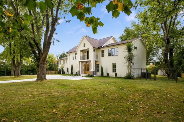 701 Brindley Dr, Nashville, TN 37220