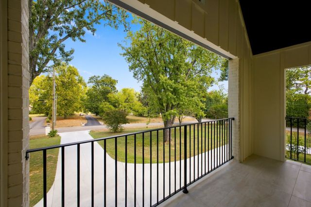 701 Brindley Dr, Nashville, TN 37220