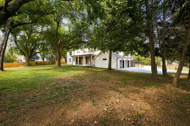 701 Brindley Dr, Nashville, TN 37220
