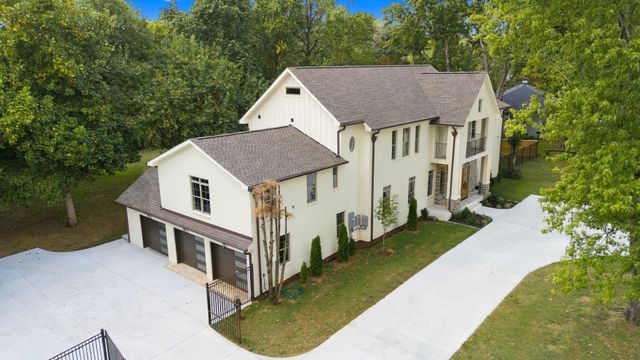 701 Brindley Dr, Nashville, TN 37220
