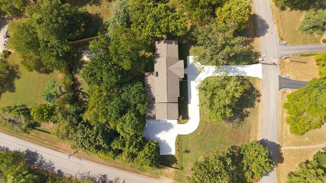701 Brindley Dr, Nashville, TN 37220