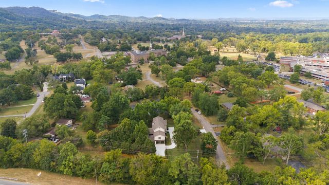 701 Brindley Dr, Nashville, TN 37220
