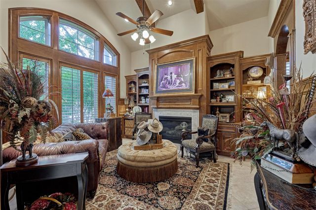 27 Knightsgate Circle, The Woodlands, TX 77382