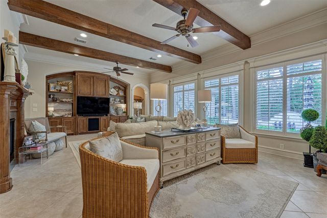 27 Knightsgate Circle, The Woodlands, TX 77382