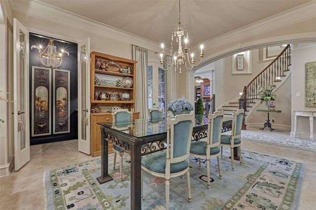 27 Knightsgate Circle, The Woodlands, TX 77382