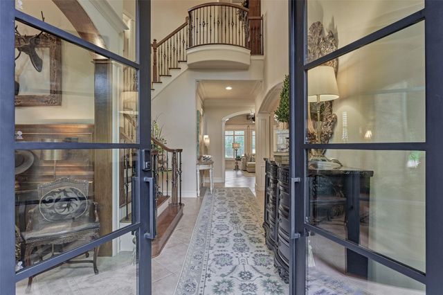 27 Knightsgate Circle, The Woodlands, TX 77382