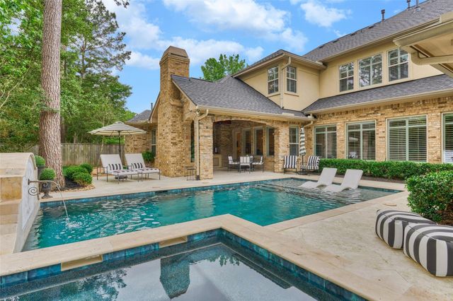 27 Knightsgate Circle, The Woodlands, TX 77382