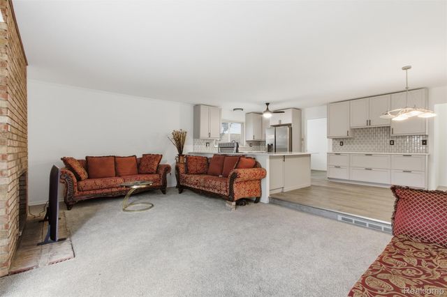 28230 Armanda Drive, Warren, MI 48088