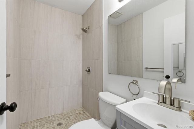 28230 Armanda Drive, Warren, MI 48088