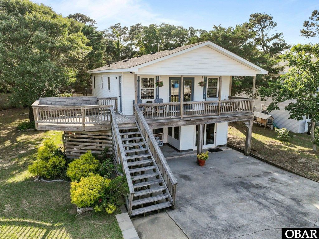 Image 1 of property listing at 2908 S Meekins Avenue Lot 9, Nags Head, NC 27959