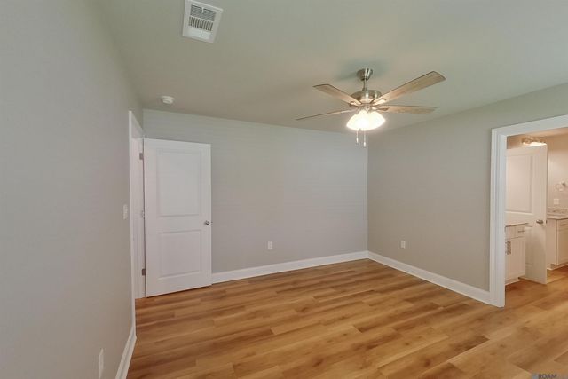 13772 Willowmore Dr, Denham Springs, LA 70726