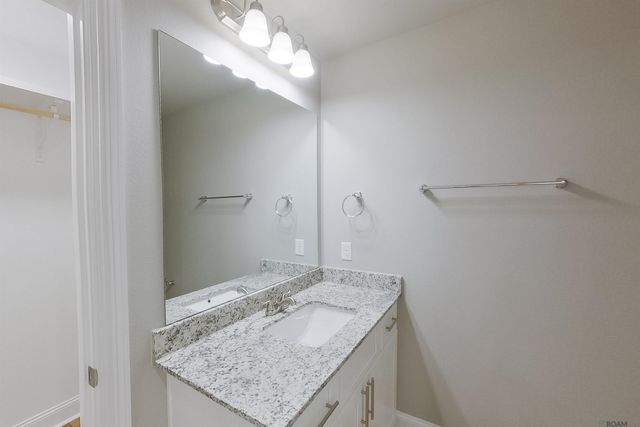 13772 Willowmore Dr, Denham Springs, LA 70726