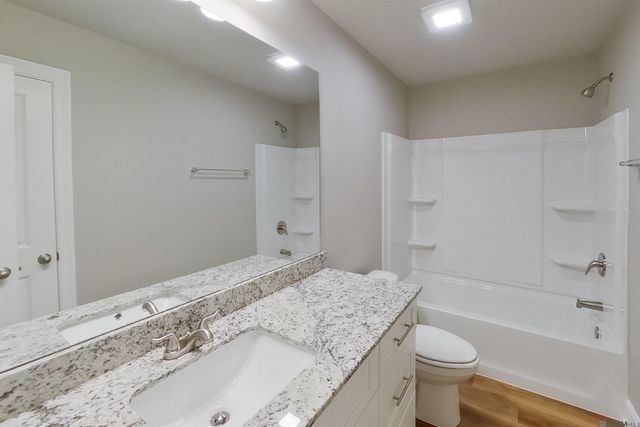 13772 Willowmore Dr, Denham Springs, LA 70726