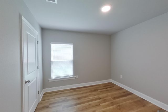 13772 Willowmore Dr, Denham Springs, LA 70726