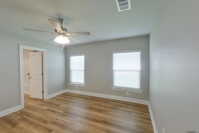 13772 Willowmore Dr, Denham Springs, LA 70726