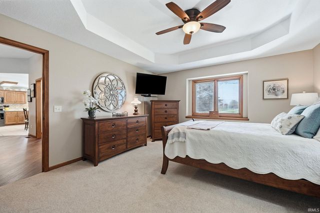 1503 Classic Lake Cove, Huntertown, IN 46748