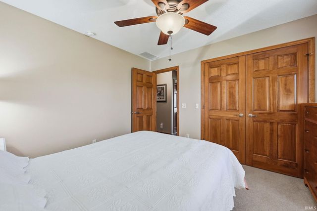 1503 Classic Lake Cove, Huntertown, IN 46748