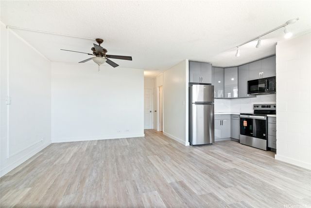 94-249 Waikele Road A307, Waipahu, HI 96797