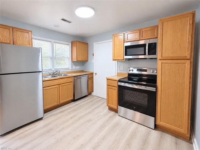 1811 Gildner RD, Hampton, VA 23666