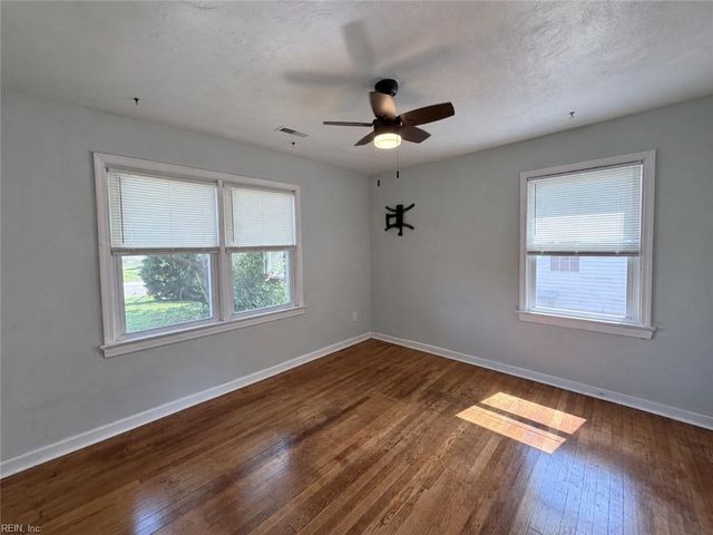 1811 Gildner RD, Hampton, VA 23666