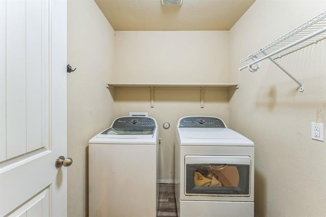 108 Leona River TRL, Hutto, TX 78634