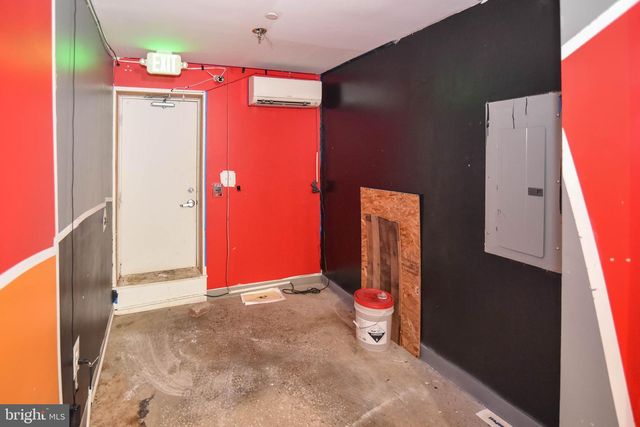 2-4 E PRESTON ST, Baltimore, MD 21202