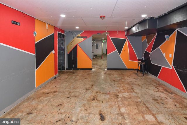 2-4 E PRESTON ST, Baltimore, MD 21202