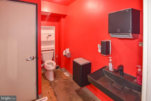 2-4 E PRESTON ST, Baltimore, MD 21202