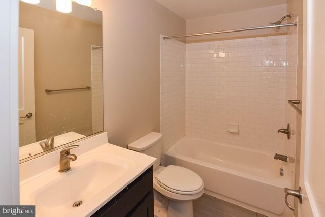 2-4 E PRESTON ST, Baltimore, MD 21202