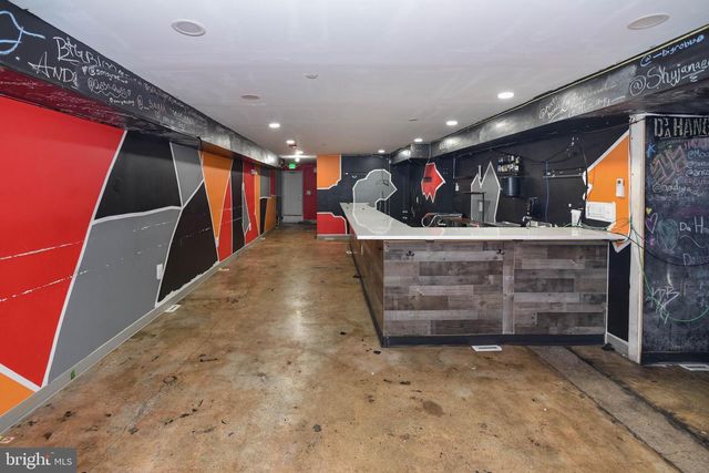 2-4 E PRESTON ST, Baltimore, MD 21202