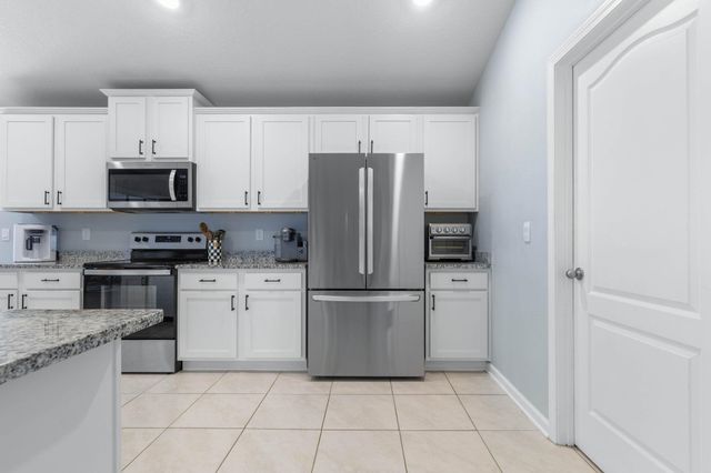 11 Pittson Ln, Palm Coast, FL 32164