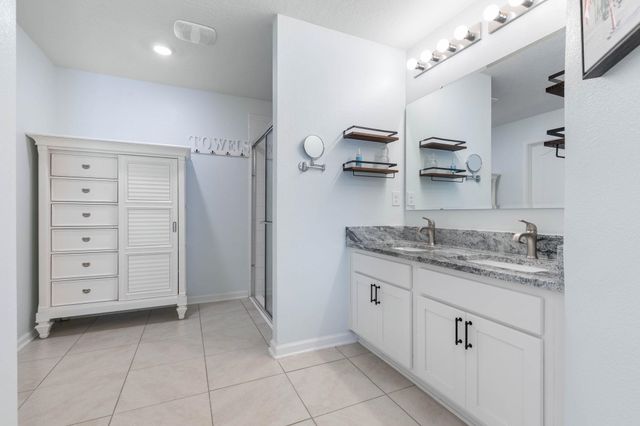 11 Pittson Ln, Palm Coast, FL 32164