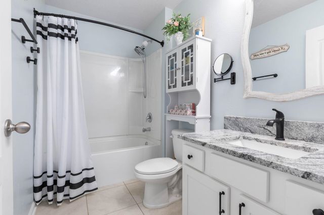 11 Pittson Ln, Palm Coast, FL 32164