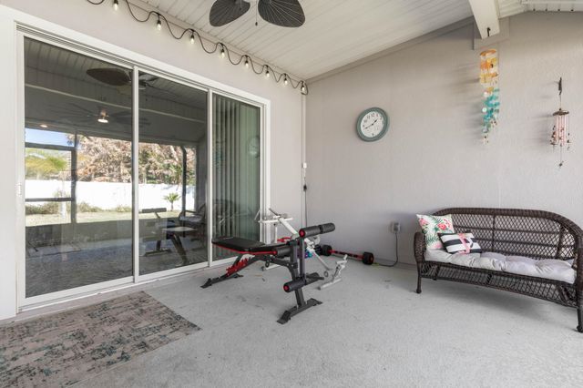 11 Pittson Ln, Palm Coast, FL 32164