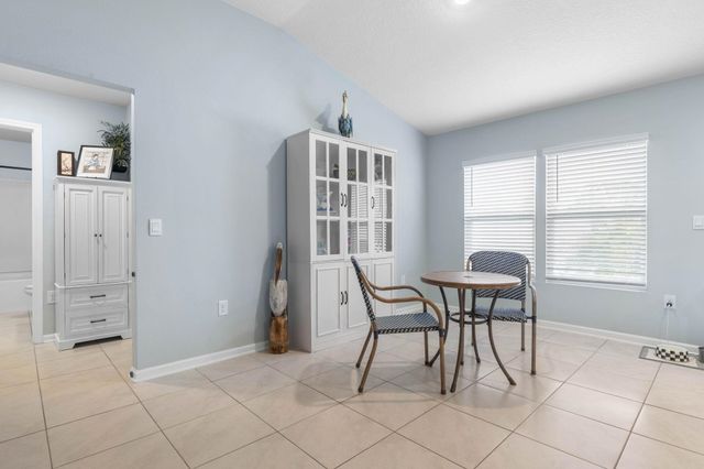 11 Pittson Ln, Palm Coast, FL 32164