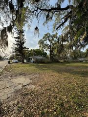 1221 4TH AVENUE E, Bradenton, FL 34208