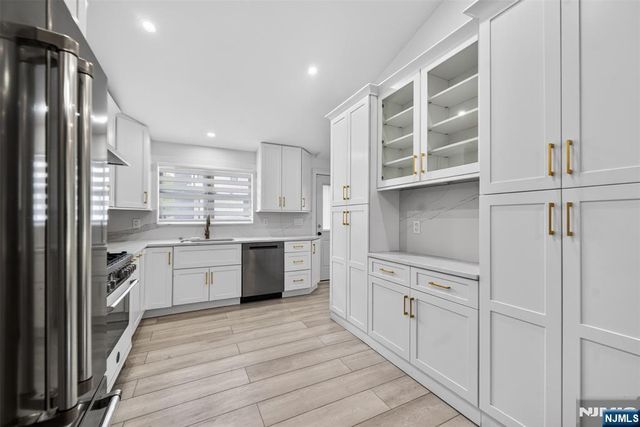 436 Ruckman Road, Closter, NJ 07624