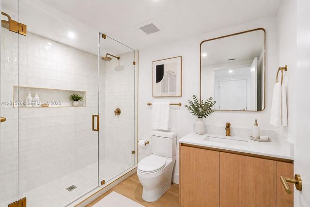 90 NE 32nd 313, Miami, FL 33137
