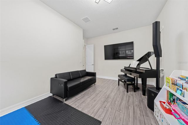 8024 LEAF GROVE CIRCLE CIRCLE, Orlando, FL 32836