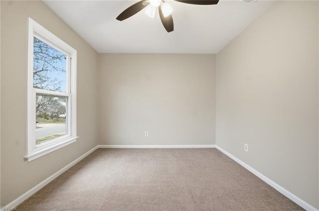 1306 Hillock XING, Virginia Beach, VA 23455