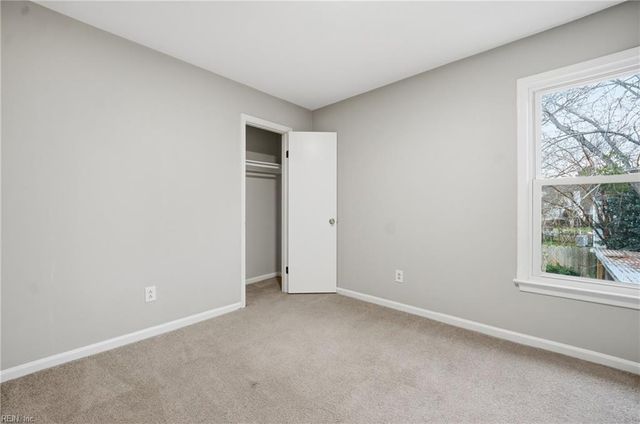 1306 Hillock XING, Virginia Beach, VA 23455