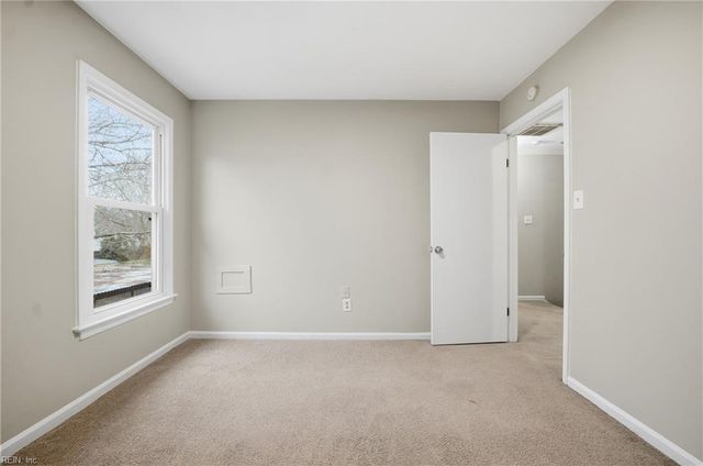 1306 Hillock XING, Virginia Beach, VA 23455