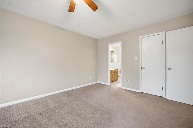 1306 Hillock XING, Virginia Beach, VA 23455