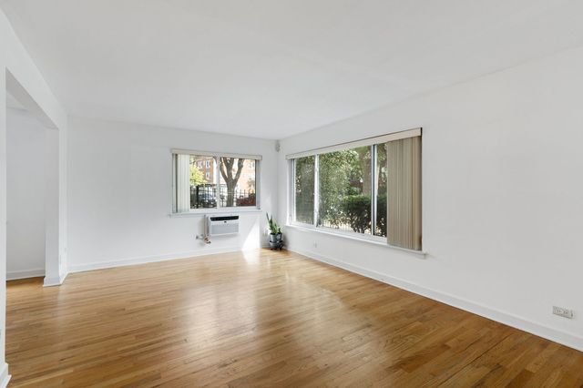 7070 N Ridge Boulevard 1A, Chicago, IL 60645